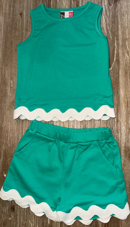Abigail Green Girls Scallop Short Set