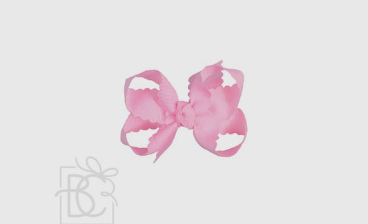 Beyond Creations 3.5” Scalloped Edge Bow on Alligator Clip Pink