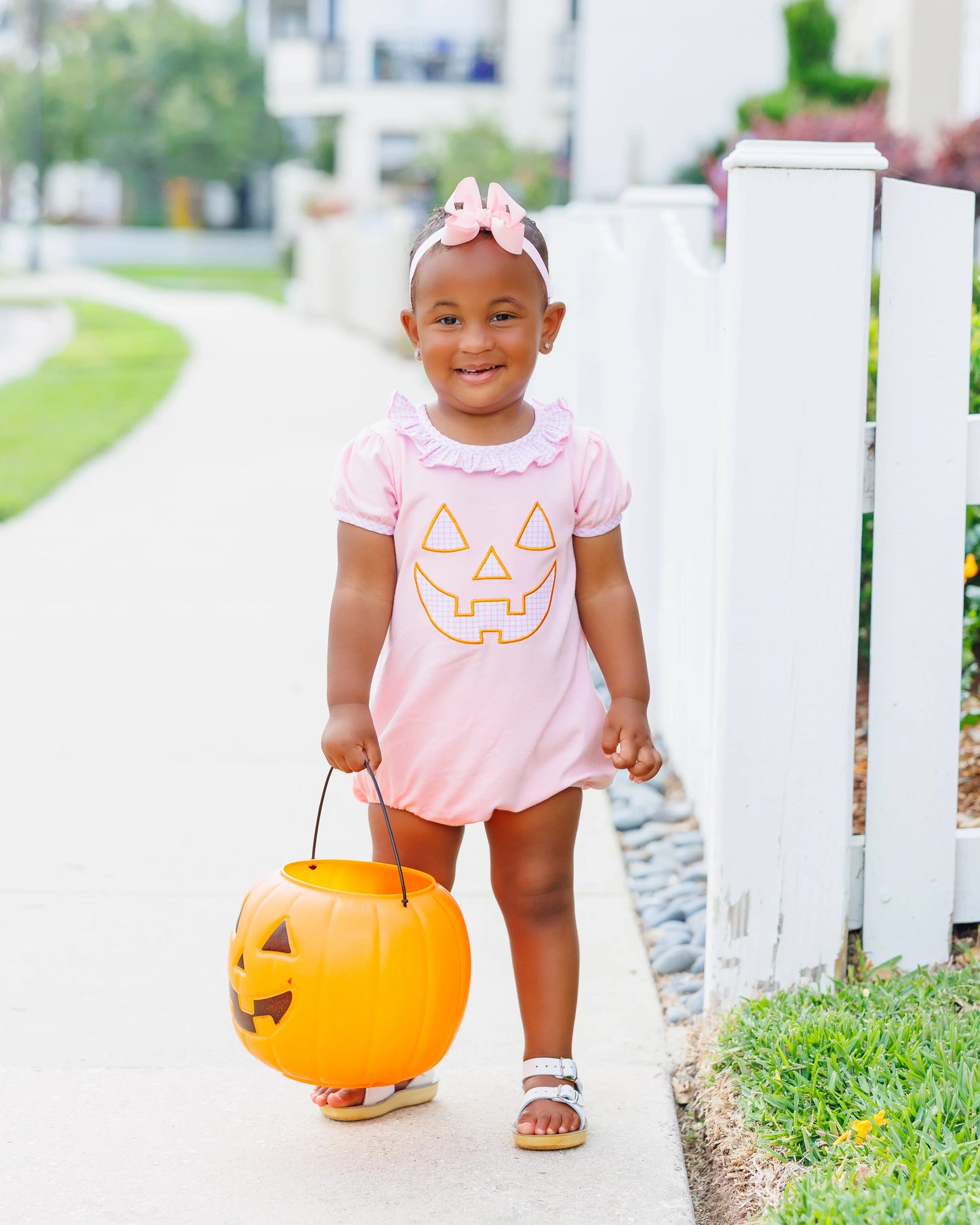 Carving Cutie Girls Ruffle Bubble