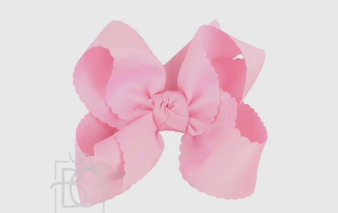 Beyond Creations 5.5” Scalloped Edge  Bow on Alligator Clip Pink