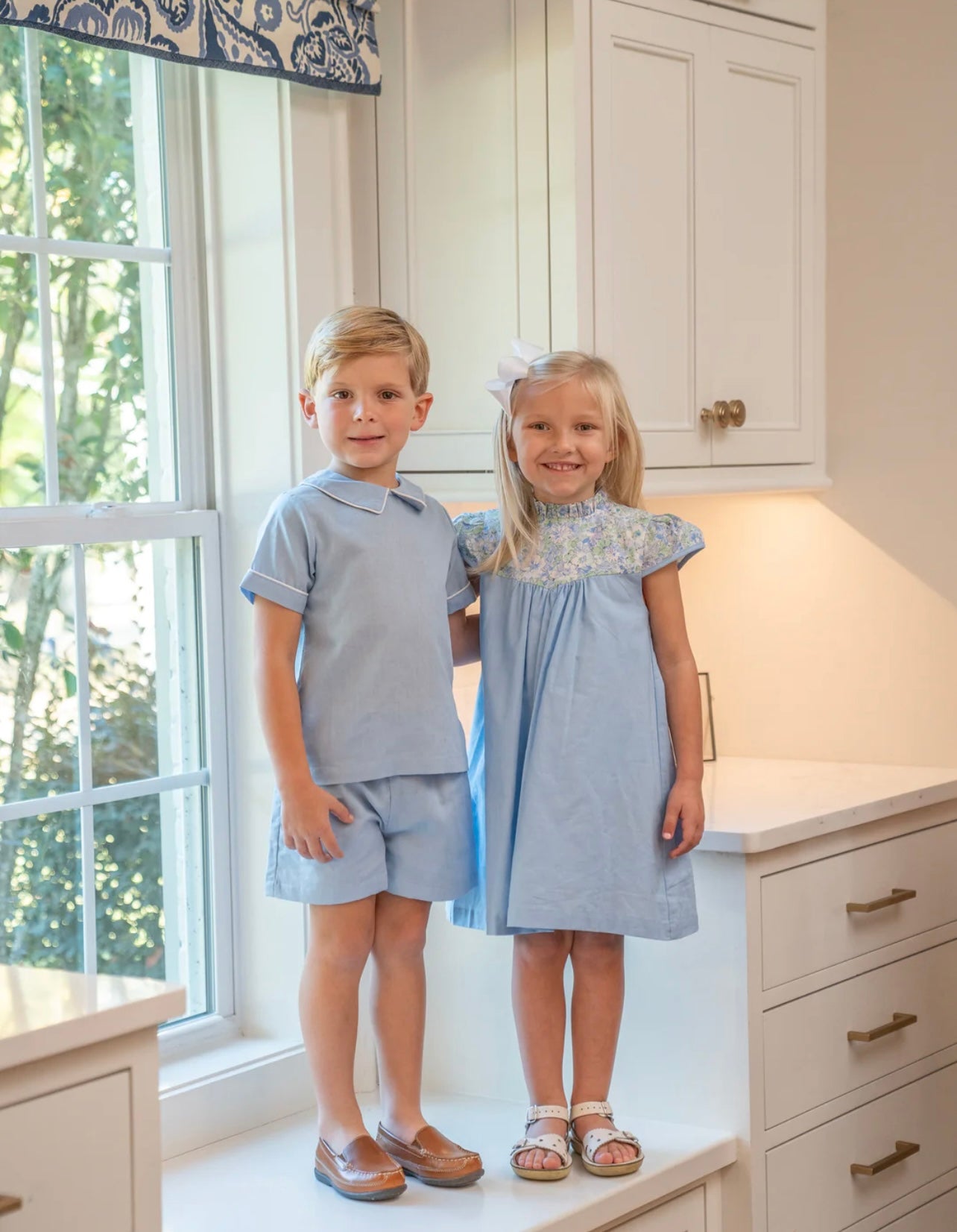 The Oaks Blue Eli Linen Boys Shorts Set